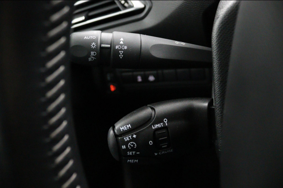 Peugeot 308 SW 1.2 PureTech*ECC*PANO*NAVI*CAM*HAAK*CRUISE*