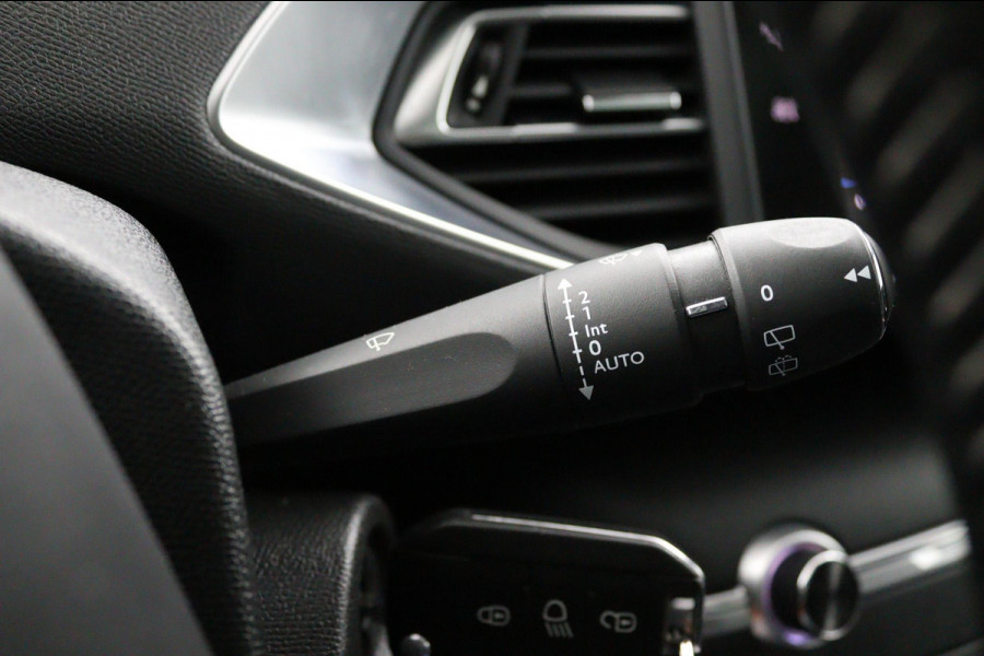 Peugeot 308 SW 1.2 PureTech*ECC*PANO*NAVI*CAM*HAAK*CRUISE*