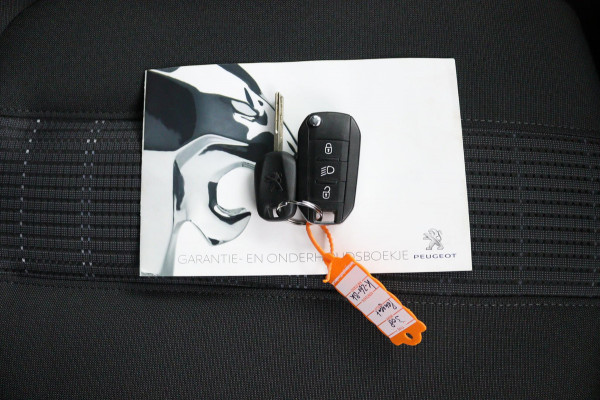 Peugeot 308 SW 1.2 PureTech*ECC*PANO*NAVI*CAM*HAAK*CRUISE*