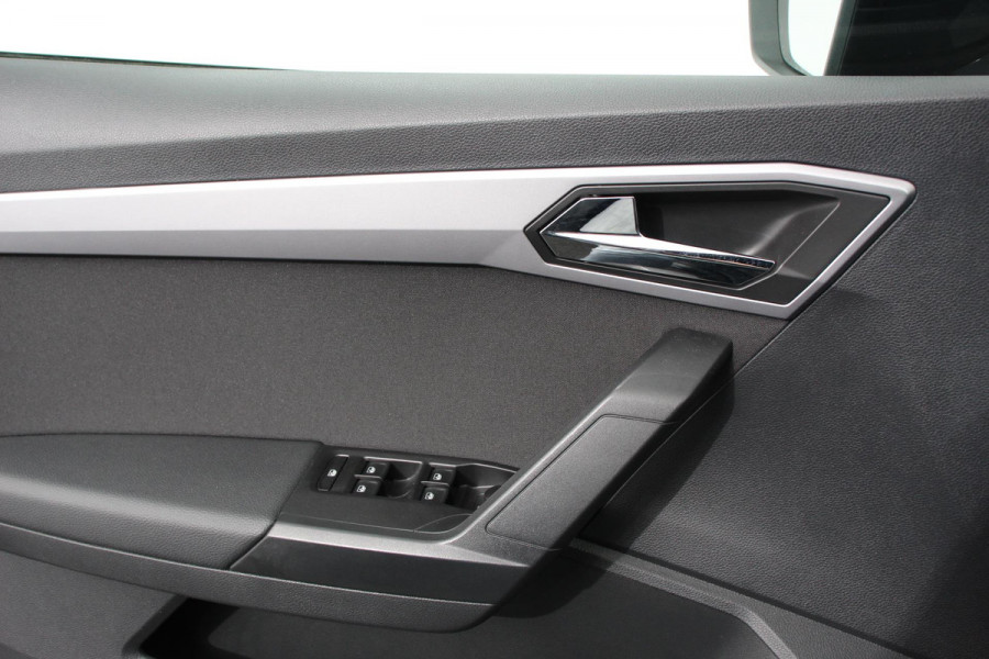 Seat Ibiza 1.0 TSI 116pk FR Navigatie Apple Carplay/Android auto Climate Control Camera Parkeer sensoren V+A Adaptive Cruise control