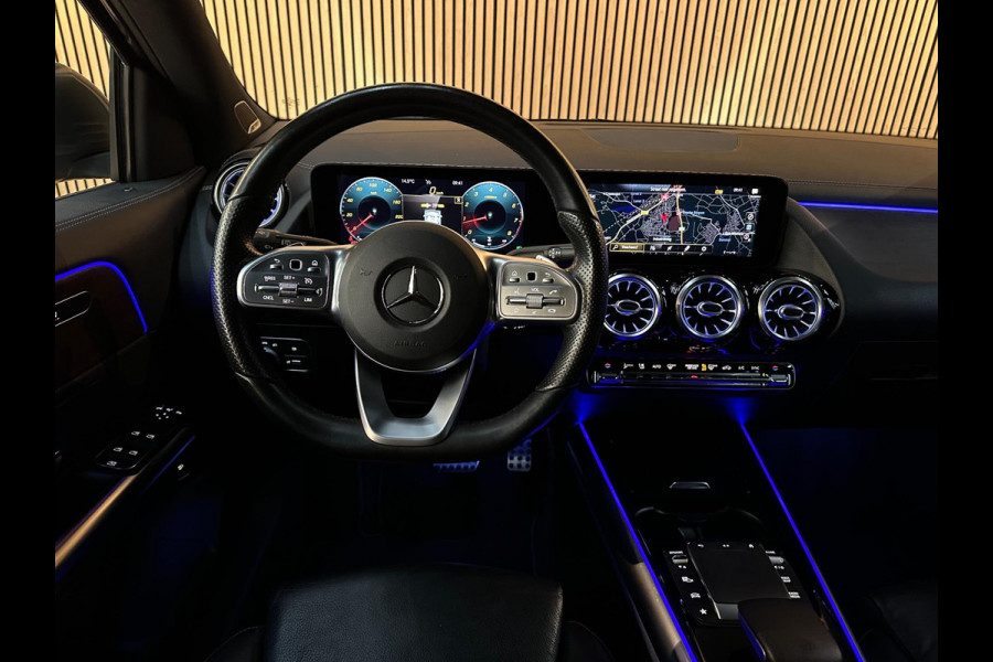 Mercedes-Benz GLA 200 Business Solution AMG - Pano - Ambient light