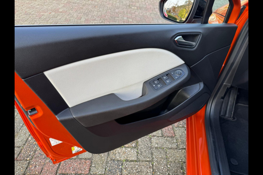 Renault Clio TCe 90 Techno Navi / Camera & P-sensoren / Clima / LM velgen / Full LED