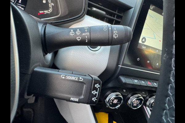 Renault Clio TCe 90 Techno Navi / Camera & P-sensoren / Clima / LM velgen / Full LED