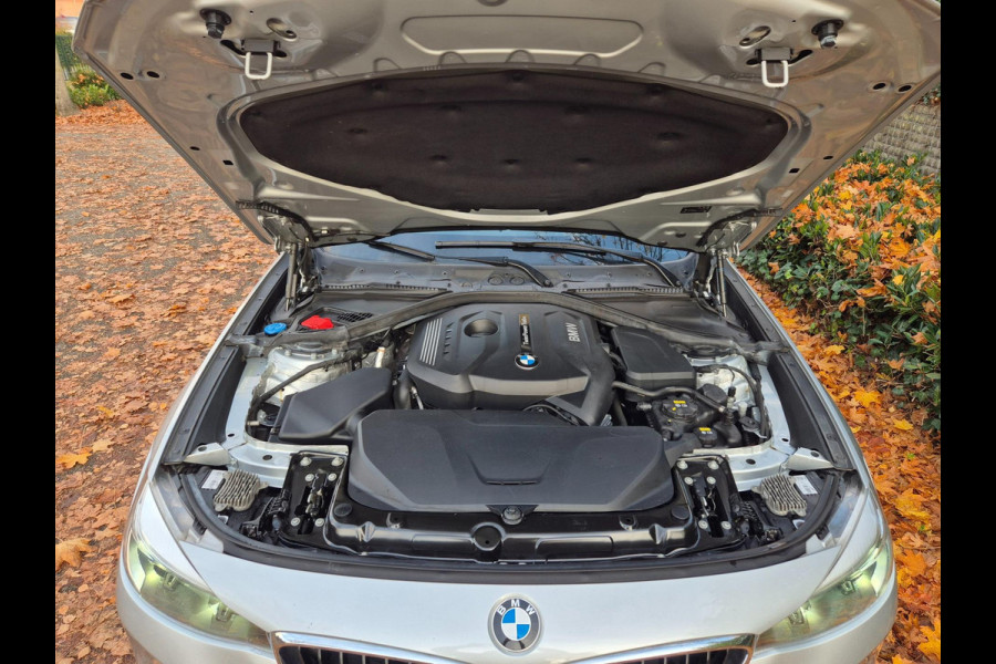BMW 3-serie GT M Sport Panorama Apple CarPlay 19inch NAP 100% Dealer onderhouden GARANTIE 320i Corporate Lease High Executive