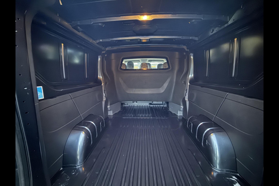 Nissan Primastar 2.0 dCi L2H1 N-Connecta | SCI | 170pk Automaat | MARGE! | BTW VRIJ | Dubbele Cabine | Trekhaak |  Achteruitrijcamera | Navigatie | Cruise Control | Prijs incl BTW en BPM