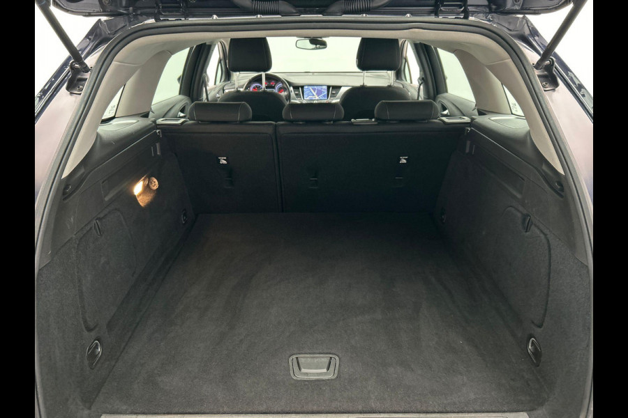 Opel Astra Sports Tourer 1.6 CDTI Business+ Trekhaak Navigatie Climate/control Origineel NL