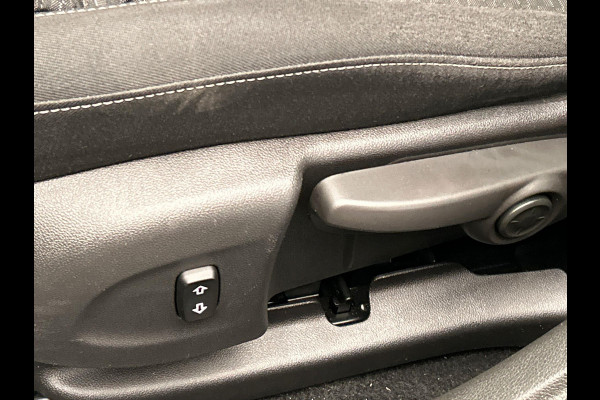 Opel Astra Sports Tourer 1.6 CDTI Business+ Trekhaak Navigatie Climate/control Origineel NL