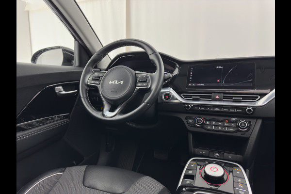 Kia e-Niro DynamicPlusLine 64 kWh [ 3-Fase ] {SOH-95%} (INCL-BTW) Aut.*PANO | LEATHER-FABRIC | FULL-LED | NAVI-FULLMAP | DAB+ | ADAPT.CRUISE | CAMERA | HEATED-COMFORTSEATS | KEYLESS | DIGI-COCKPIT | SHIFT-PADDLES | CARPLAY | LANE-ASSIST | 17"ALU*