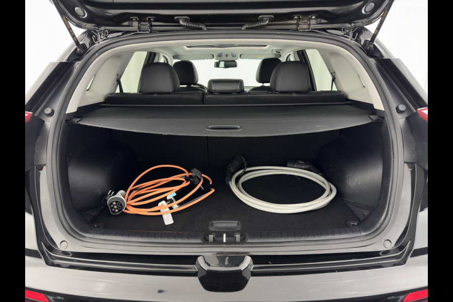 Kia e-Niro DynamicPlusLine 64 kWh [ 3-Fase ] {SOH-95%} (INCL-BTW) Aut.*PANO | LEATHER-FABRIC | FULL-LED | NAVI-FULLMAP | DAB+ | ADAPT.CRUISE | CAMERA | HEATED-COMFORTSEATS | KEYLESS | DIGI-COCKPIT | SHIFT-PADDLES | CARPLAY | LANE-ASSIST | 17"ALU*