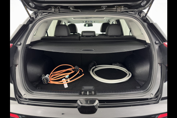Kia e-Niro DynamicPlusLine 64 kWh [ 3-Fase ] {SOH-95%} (INCL-BTW) Aut.*PANO | LEATHER-FABRIC | FULL-LED | NAVI-FULLMAP | DAB+ | ADAPT.CRUISE | CAMERA | HEATED-COMFORTSEATS | KEYLESS | DIGI-COCKPIT | SHIFT-PADDLES | CARPLAY | LANE-ASSIST | 17"ALU*