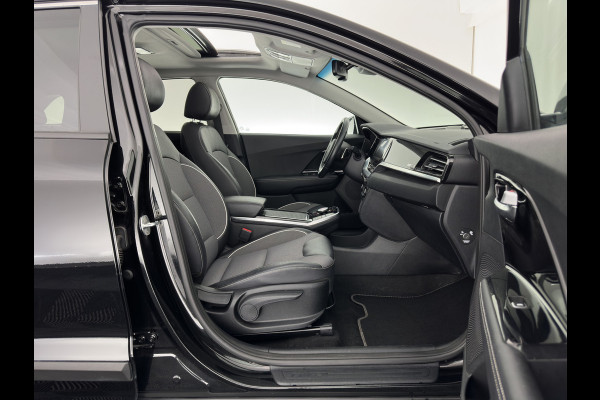 Kia e-Niro DynamicPlusLine 64 kWh [ 3-Fase ] {SOH-95%} (INCL-BTW) Aut.*PANO | LEATHER-FABRIC | FULL-LED | NAVI-FULLMAP | DAB+ | ADAPT.CRUISE | CAMERA | HEATED-COMFORTSEATS | KEYLESS | DIGI-COCKPIT | SHIFT-PADDLES | CARPLAY | LANE-ASSIST | 17"ALU*