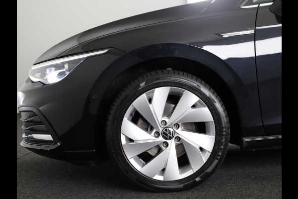 Volkswagen GOLF Variant 1.5 TSI Style 150 pk | Navigatie via App | Panoramadak | Parkeersensoren (Park assist) | Stoelverwarming | Apple Carplay/Android Auto |