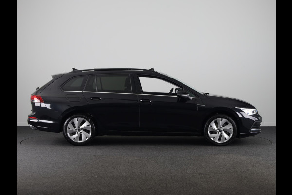 Volkswagen GOLF Variant 1.5 TSI Style 150 pk | Navigatie via App | Panoramadak | Parkeersensoren (Park assist) | Stoelverwarming | Apple Carplay/Android Auto |