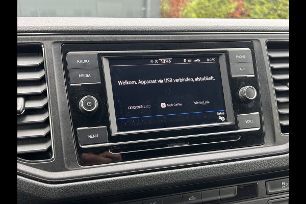 Volkswagen Crafter 2.0 TDI 141 PK / DSG AUTOMAAT / L3H3 / 3 TONS TREKHAAK / AIRCO / CRUISE / CAMERA / 3-ZITS