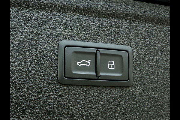 Audi Q5 55 TFSI e 367pk Quattro Competition S Edition S-Line! 1e Eig|Audi Exclusive|HUD|Luchtv.|Pano|OLED Matrix|S-Stoel|360° view