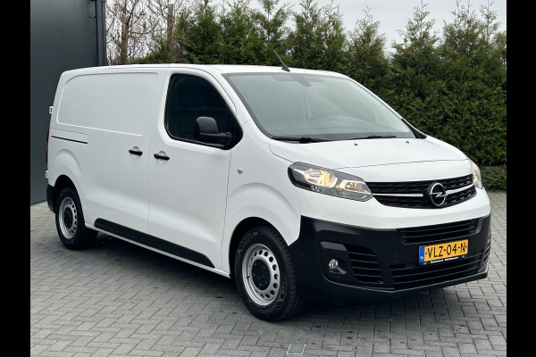 Opel Vivaro 2.0 CDTI 123 PK / L2H1 / 1e EIG. / SORTIMO INRICHTING / TREKHAAK / CAMERA / AIRCO / CRUISE / 3-ZITS / PDC