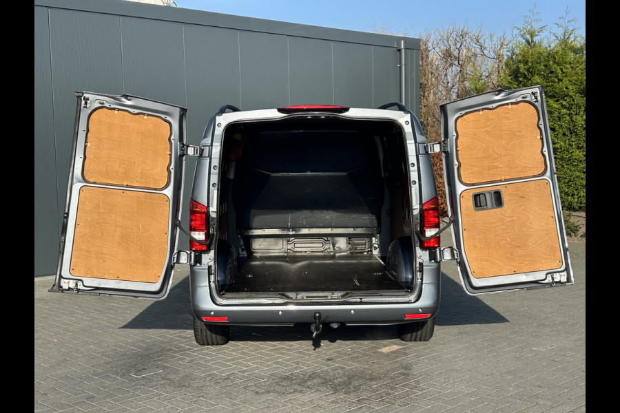 Mercedes-Benz Vito 119 CDI 191 PK AUTOMAAT / L2H1 / ECC / TREKHAAK / AIRCO / CRUISE / NAVI / CAMERA / PDC