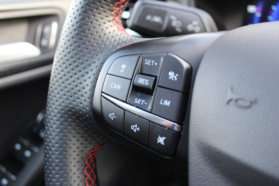 Ford FOCUS Wagon 1.0 EcoBoost 155PK Hybrid ST Line X | Panoramadak | Trekhaak | AGR | Elektrische achterklep | B&O Actieweken 1 t/m 15 november!