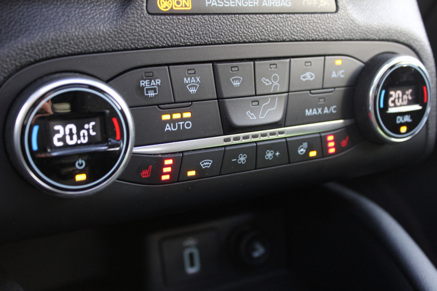 Ford FOCUS Wagon 1.0 EcoBoost 155PK Hybrid ST Line X | Panoramadak | Trekhaak | AGR | Elektrische achterklep | B&O Actieweken 1 t/m 15 november!