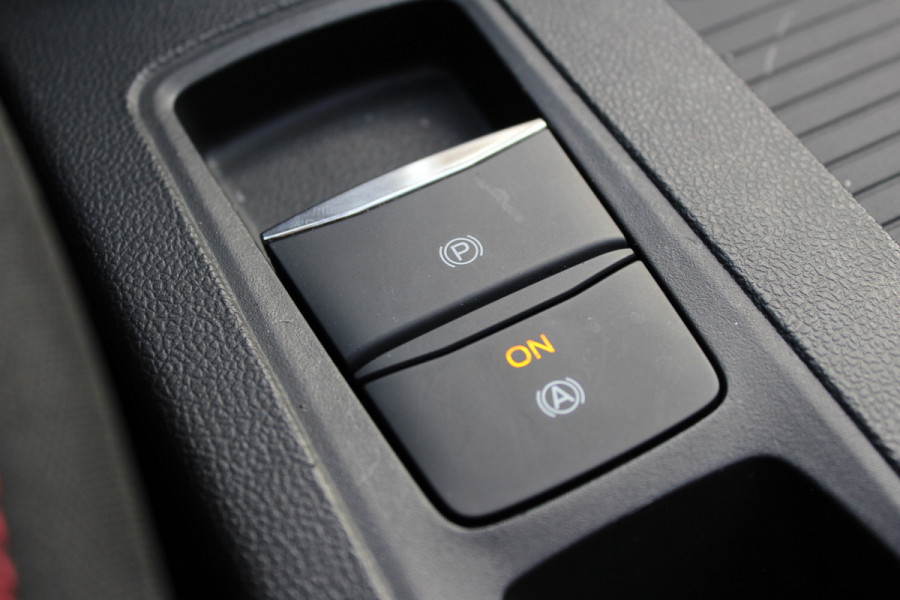 Ford FOCUS Wagon 1.0 EcoBoost 155PK Hybrid ST Line X | Panoramadak | Trekhaak | AGR | Elektrische achterklep | B&O Actieweken 1 t/m 15 november!