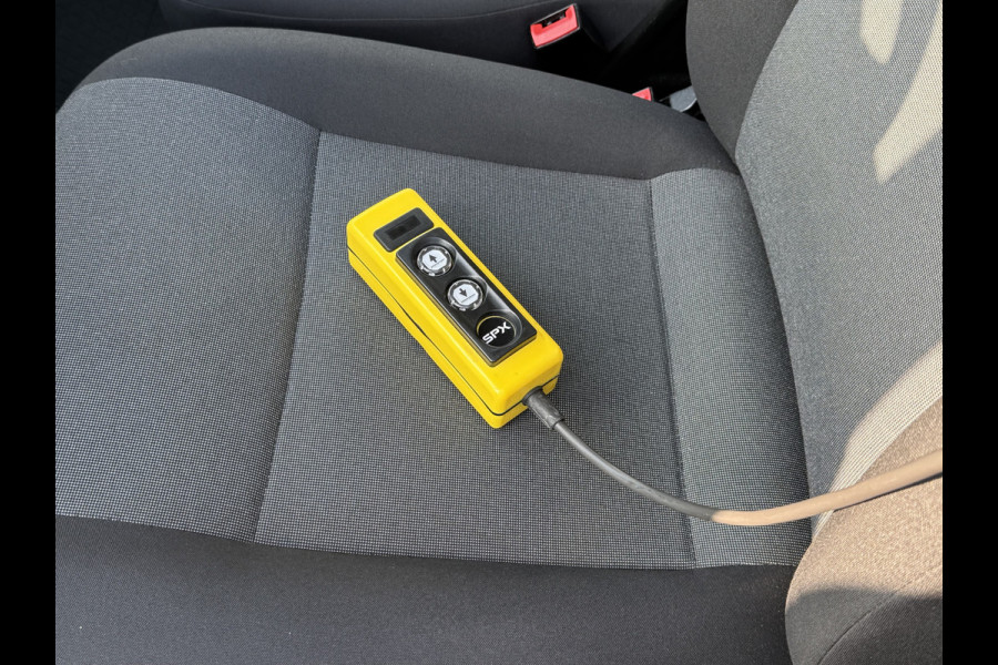 Volkswagen Transporter 2.0 TDI 150 PK 4-MOTION E6 / 4x4 / KIPPER / PICK UP / TREKHAAK / 1e EIG. / AIRCO / 3-ZITS