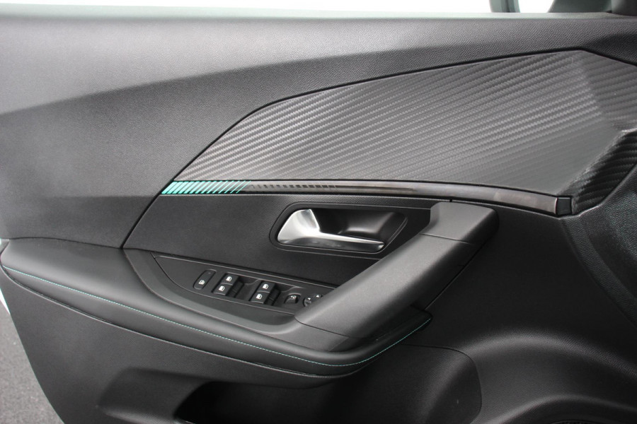 Peugeot 2008 1.2 PureTech 130pk Automaat Allure Navigatie Climate Control LED Lichtmetalen Velgen Parkeer sensoren Cruise Control