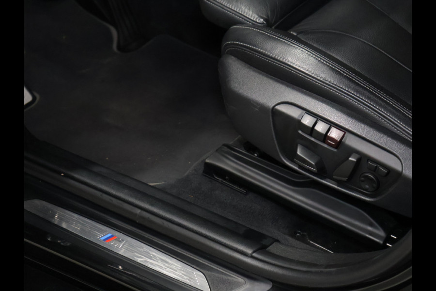 BMW X2 sDrive20i M Sport [TREKHAAK AFNEEMBAAR, MEMORY SEATS, APPLE CARPLAY, HARMAN/KARDON, HEAD-UP DISPLAY, SFEERVERLICHTING, PDC MET CAMERA, STOELVERWARMING, ELEKTRISCHE ACHTERKLEP, CRUISE CONTROL, NIEUWSTAAT]