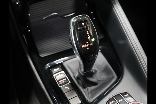 BMW X2 sDrive20i M Sport [TREKHAAK AFNEEMBAAR, MEMORY SEATS, APPLE CARPLAY, HARMAN/KARDON, HEAD-UP DISPLAY, SFEERVERLICHTING, PDC MET CAMERA, STOELVERWARMING, ELEKTRISCHE ACHTERKLEP, CRUISE CONTROL, NIEUWSTAAT]