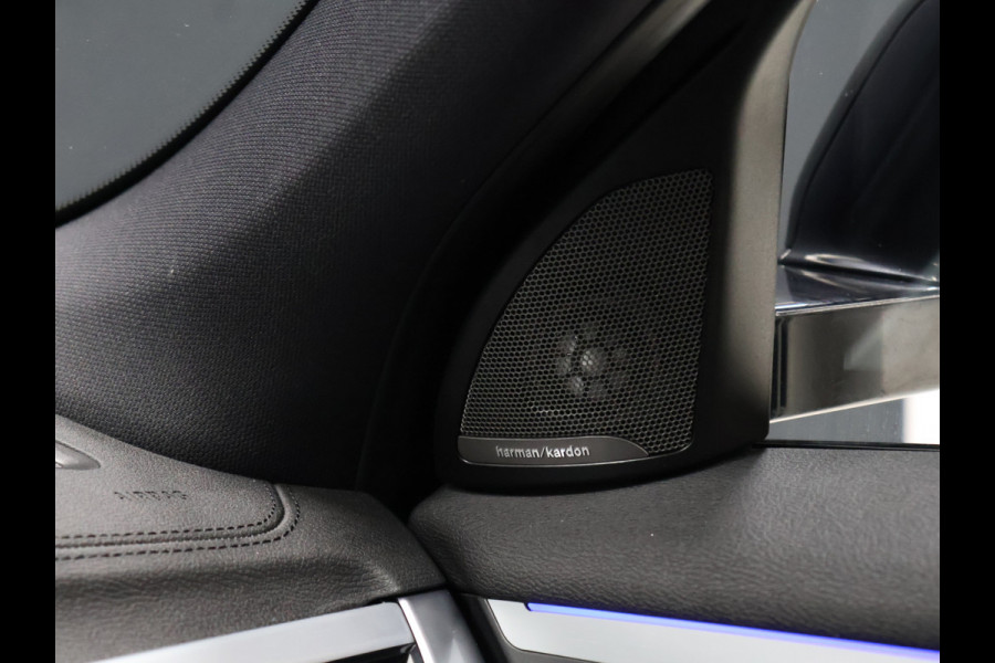 BMW X2 sDrive20i M Sport [TREKHAAK AFNEEMBAAR, MEMORY SEATS, APPLE CARPLAY, HARMAN/KARDON, HEAD-UP DISPLAY, SFEERVERLICHTING, PDC MET CAMERA, STOELVERWARMING, ELEKTRISCHE ACHTERKLEP, CRUISE CONTROL, NIEUWSTAAT]