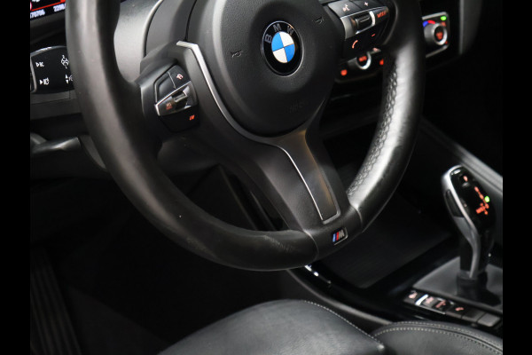 BMW X2 sDrive20i M Sport [TREKHAAK AFNEEMBAAR, MEMORY SEATS, APPLE CARPLAY, HARMAN/KARDON, HEAD-UP DISPLAY, SFEERVERLICHTING, PDC MET CAMERA, STOELVERWARMING, ELEKTRISCHE ACHTERKLEP, CRUISE CONTROL, NIEUWSTAAT]