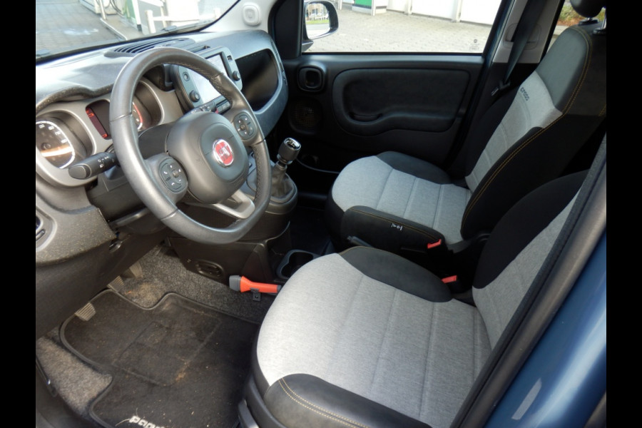 Fiat Panda Hybrid Cross | Lm-velgen | Apple Carpl. / Andr. Auto |