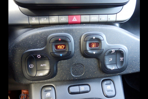 Fiat Panda Hybrid Cross | Lm-velgen | Apple Carpl. / Andr. Auto |