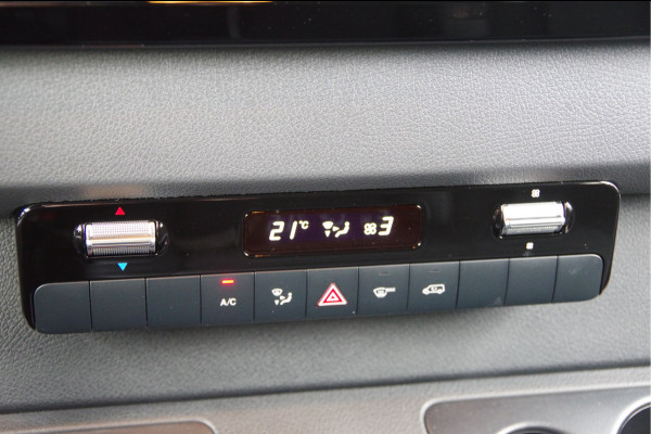 Mercedes-Benz Sprinter 319 1.9 CDI L2H2 DC-6P, AUT. LED, LEDER, MBUX 10'', CAMERA, NAVI, CRUISE, CLIMA, DUBBELE CABINE, DUBBEL CABINE