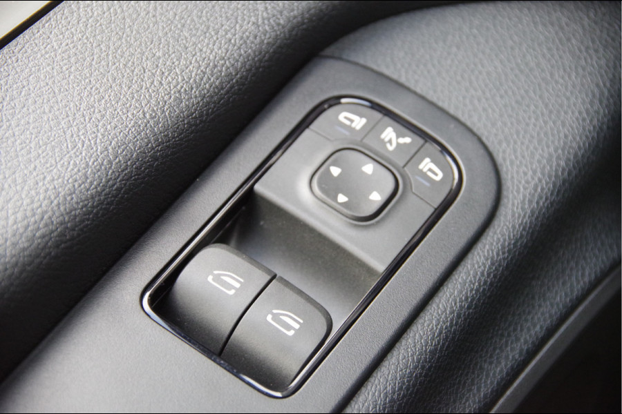 Mercedes-Benz Sprinter 319 1.9 CDI L2H2 DC-6P, AUT. LED, LEDER, MBUX 10'', CAMERA, NAVI, CRUISE, CLIMA, DUBBELE CABINE, DUBBEL CABINE