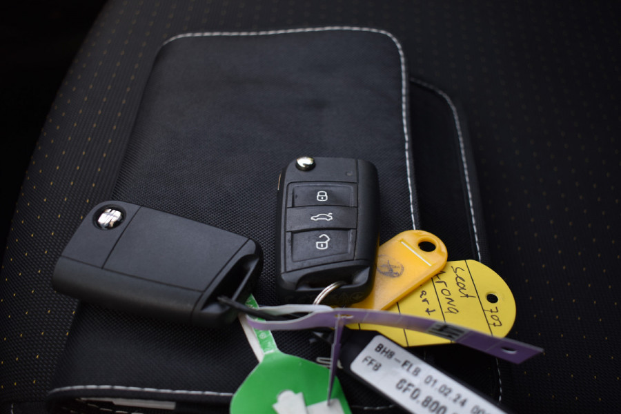 Seat Arona TSI 115PK DSG BUSINESS VIRTUAL/CRUISE/CARPLAY