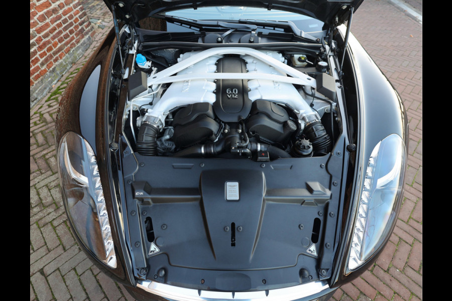 Aston Martin Vanquish Volante 6.0 V12 Touchtronic 2+2 | B&O - Carbon - Perfect!