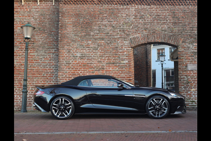 Aston Martin Vanquish Volante 6.0 V12 Touchtronic 2+2 | B&O - Carbon - Perfect!