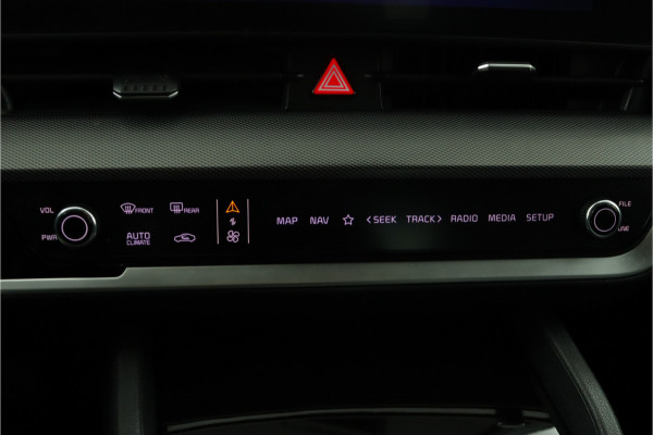 Kia Sportage 1.6 T-GDi Plug-in Hybrid AWD DynamicLine Automaat Airco - Apple Carplay/Android Auto - Cruise Control - Navigatie - Stoel/Stuur Verwarming - Fabrieksgarantie tot 2029