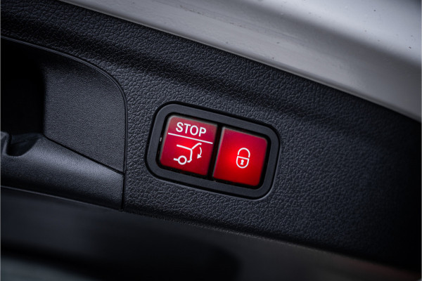 Mercedes-Benz GLE GLE350 e 4MATIC Premium Plus - AMG l Panorama l Trekh. l Luchtv. l 22'' l HUD l ACC