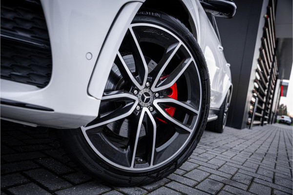 Mercedes-Benz GLE GLE350 e 4MATIC Premium Plus - AMG l Panorama l Trekh. l Luchtv. l 22'' l HUD l ACC