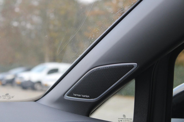 Volkswagen Golf 2.0 TSI GTI Clubsport | Nurburgring | Pano | IQ | Leder | HUD | HK | 1e lak