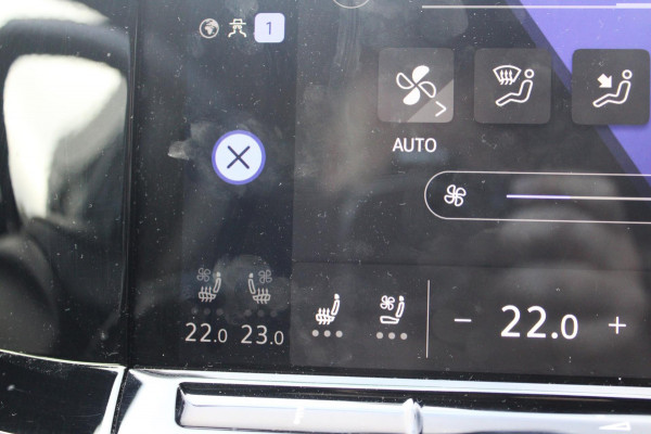 Volkswagen Golf 2.0 TSI GTI Clubsport | Nurburgring | Pano | IQ | Leder | HUD | HK | 1e lak