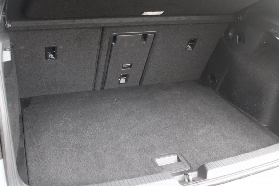 Volkswagen Golf 2.0 TSI GTI Clubsport | Nurburgring | Pano | IQ | Leder | HUD | HK | 1e lak