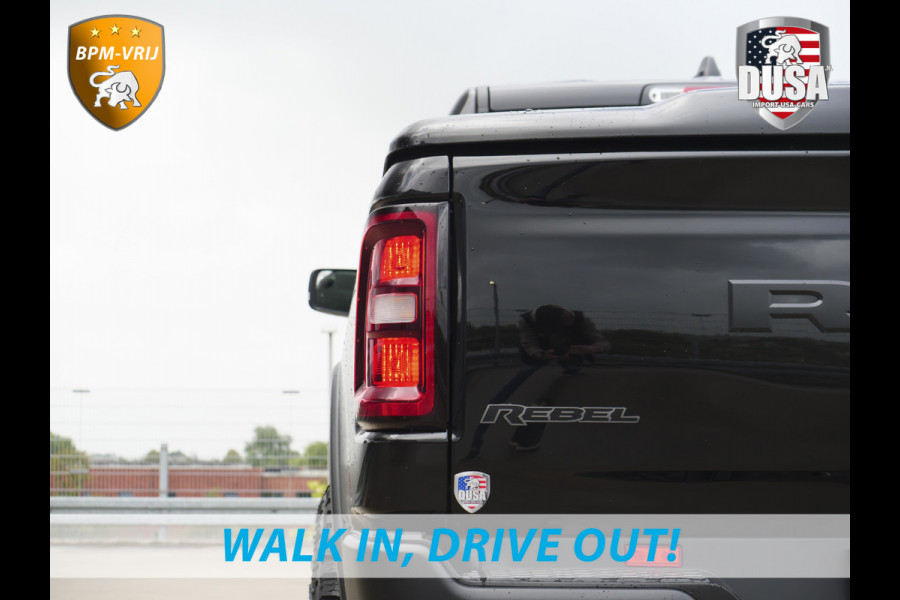 Dodge Ram | 1500 | Rebel | Night | 4x4 | Crew Cab | 3.0L Twin-turbo I6 | BPM-VRIJ | LPG | 10,2 inch Passenger Screen | Harman Kardon | Getoonde accessoires zijn verkrijgbaar tegen meerprijs