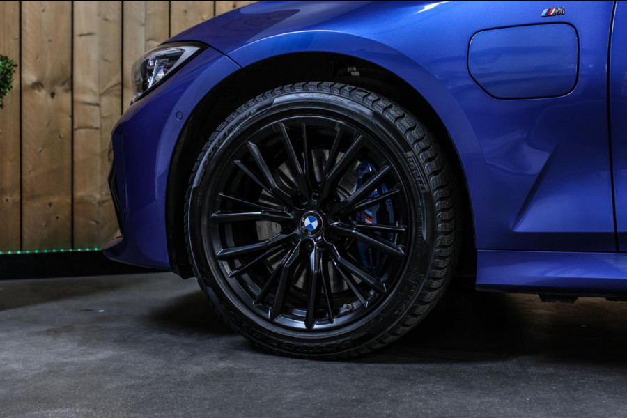 BMW 3 Serie Touring 330e M-Sport *Pano*H/K*360 Camera*Trekhaak*