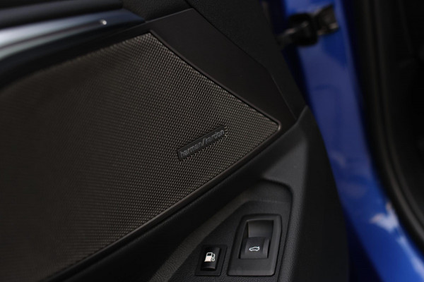 BMW 3 Serie Touring 330e M-Sport *Pano*H/K*360 Camera*Trekhaak*