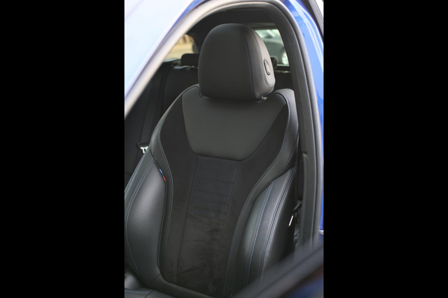 BMW 3 Serie Touring 330e M-Sport *Pano*H/K*360 Camera*Trekhaak*