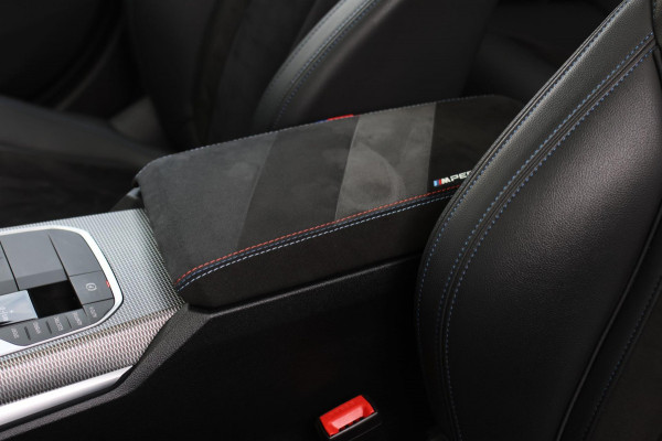 BMW 3 Serie Touring 330e M-Sport *Pano*H/K*360 Camera*Trekhaak*