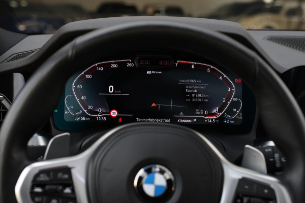 BMW 3 Serie Touring 330e M-Sport *Pano*H/K*360 Camera*Trekhaak*