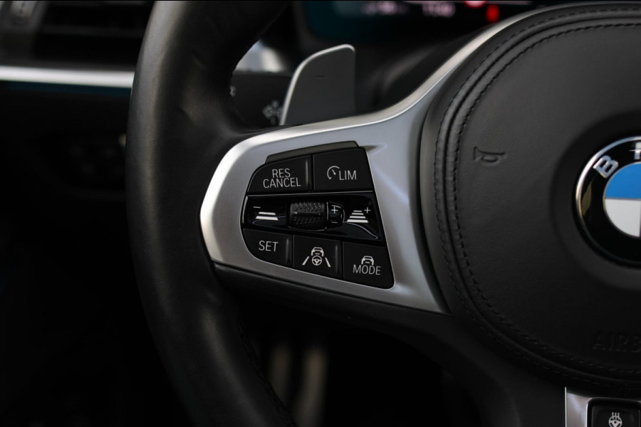 BMW 3 Serie Touring 330e M-Sport *Pano*H/K*360 Camera*Trekhaak*